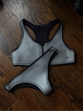 Abysse Neoprene Top & Bottom Jenna Set in Metallic Matte Silver size Large